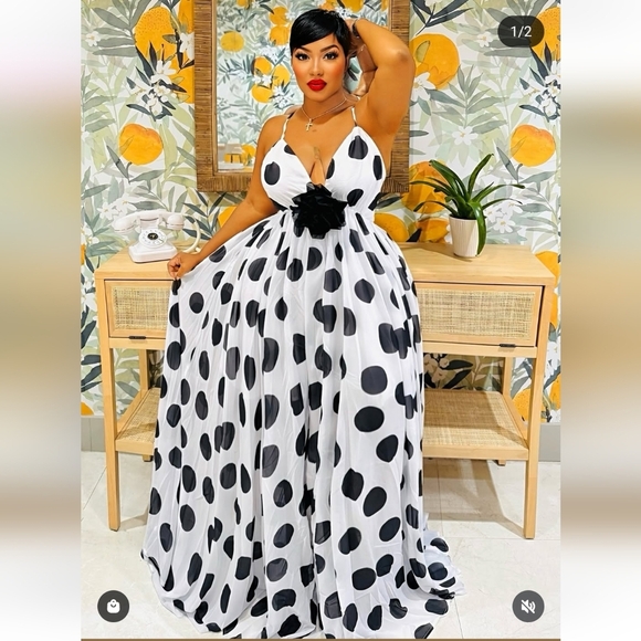Latiste NWTs Black Dot Maxi Dress - Picture 1 of 6